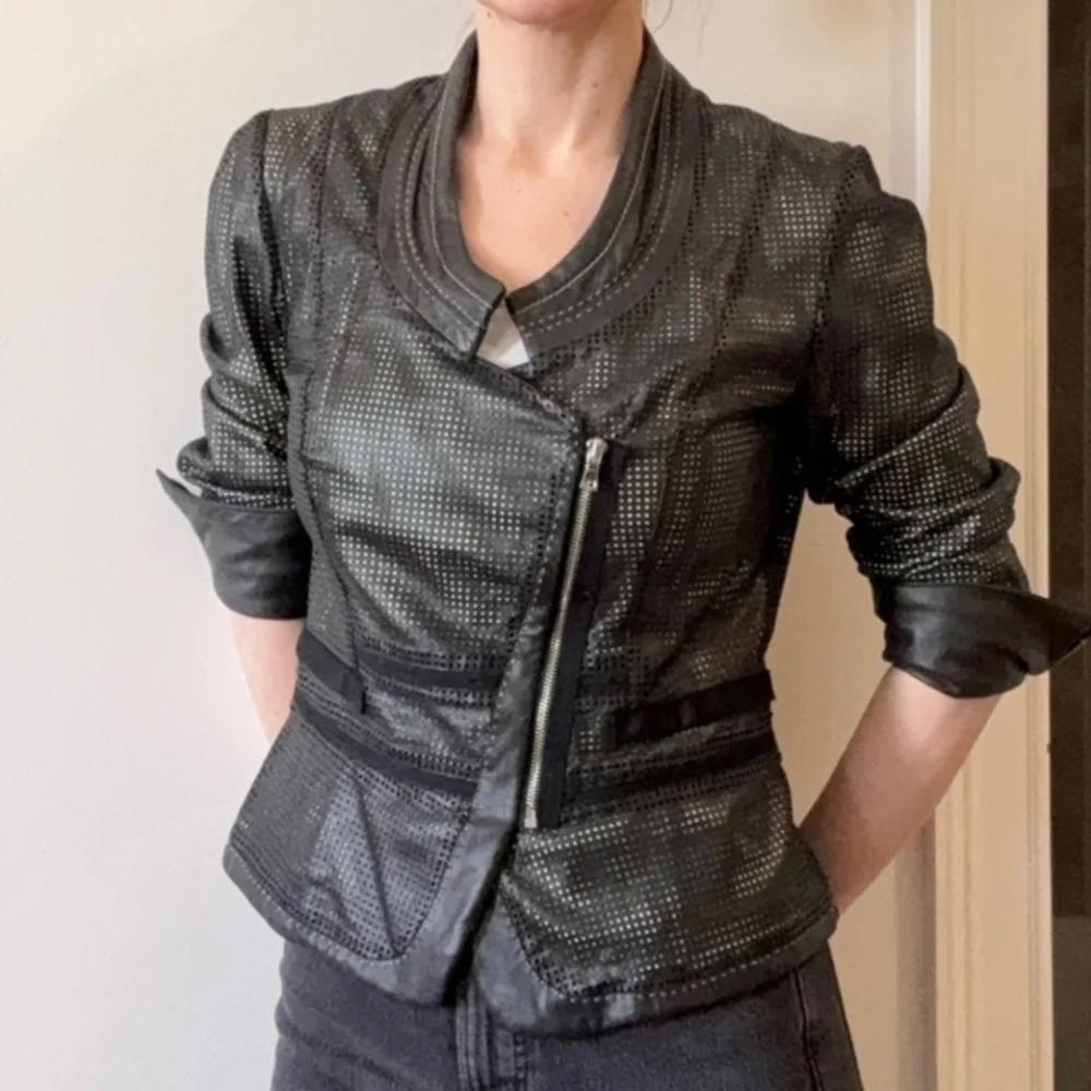 Elie Tahari like new